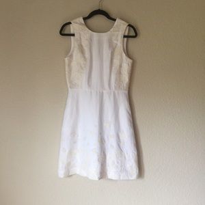 Banana republic appliqué dress size 4 NWOT